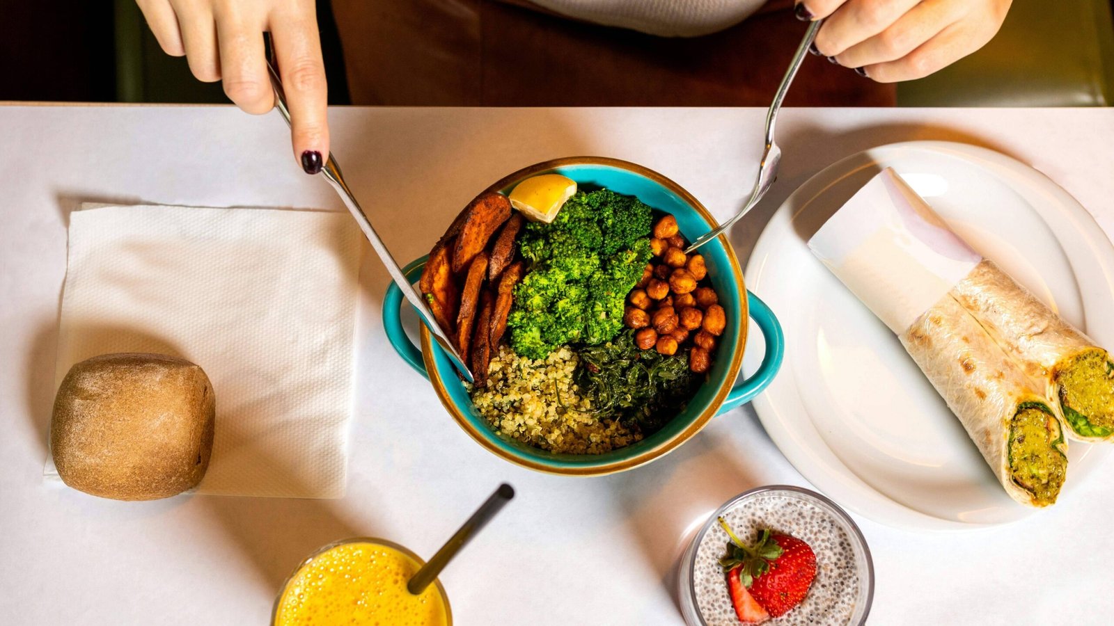 Paleo Diet for Seniors: Nutritional Strategies and Practical Implementation